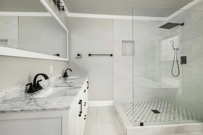 Badkamer-componenten in Maxaro-stijl